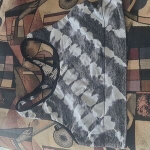 Victoria Secrets Black and White Sports Bra Medium